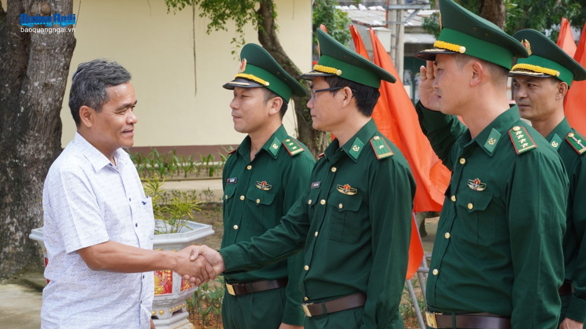 Bí thư Tỉnh ủy Hồ Văn Niên thăm, làm việc với Đồn Biên phòng Sa Huỳnh và Sa Kỳ