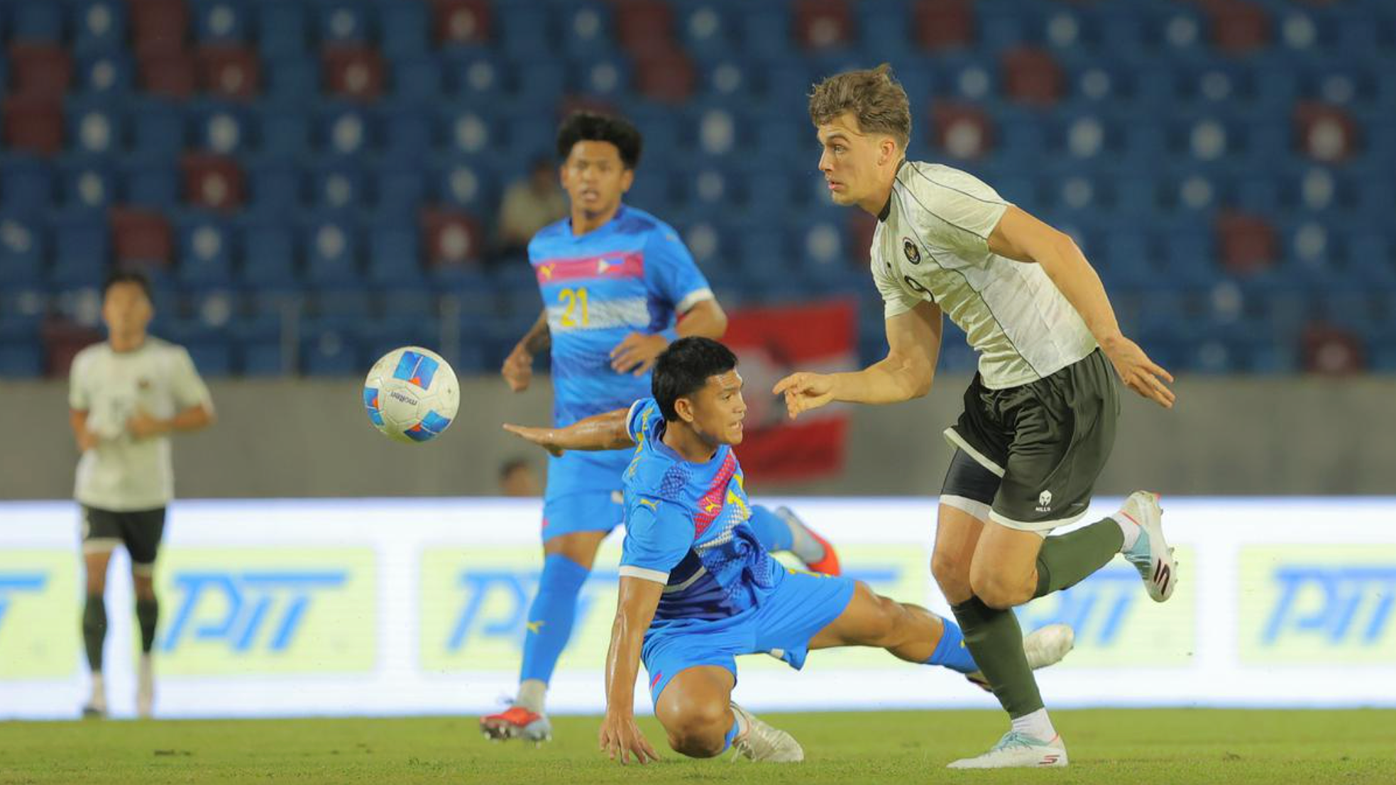 U22 Philippines đánh bại U22 Indonesia, giành vé vào bán kết SEA Games 33