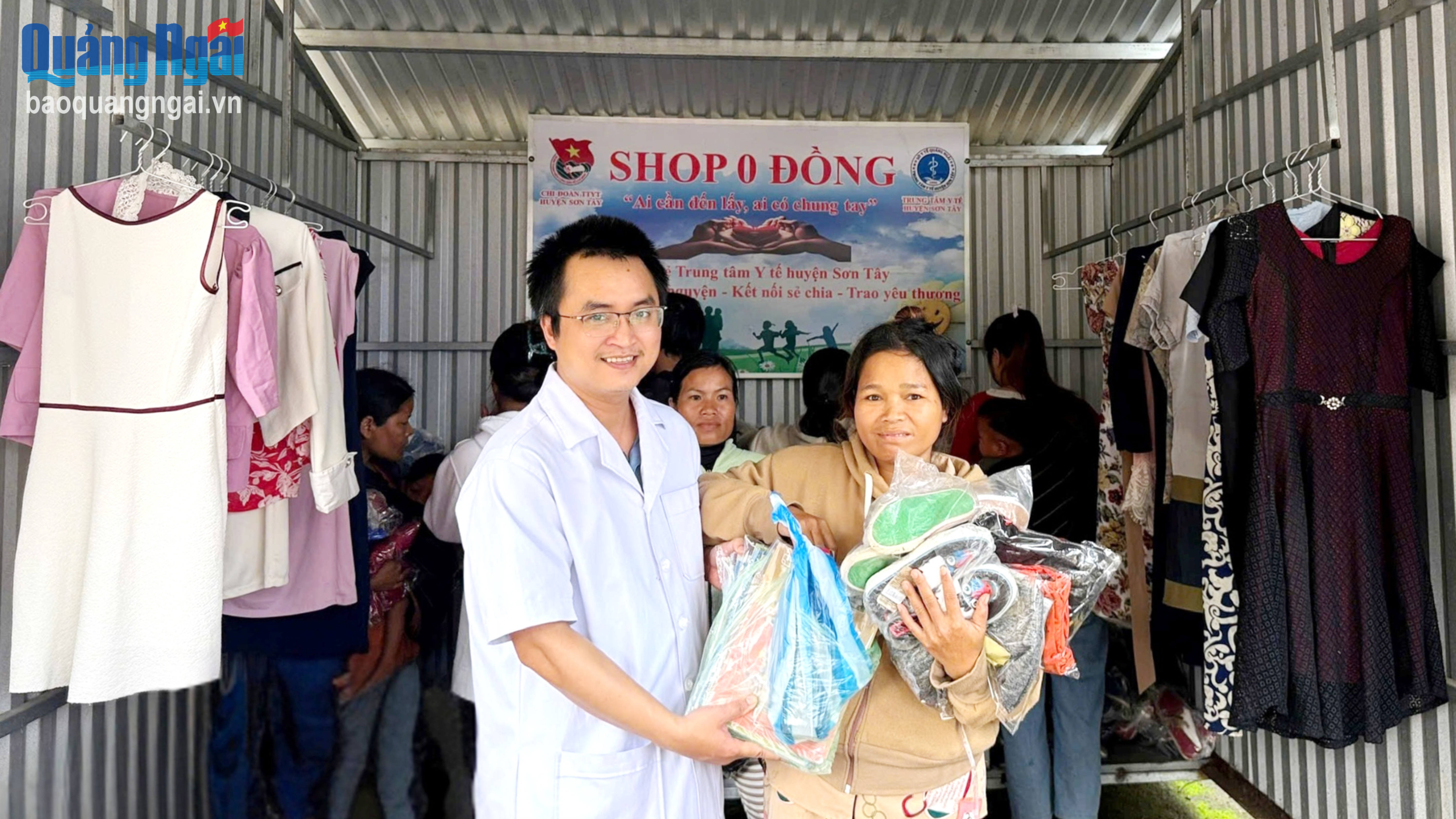 Gian hàng 0 đồng của các bác sĩ nơi rẻo cao