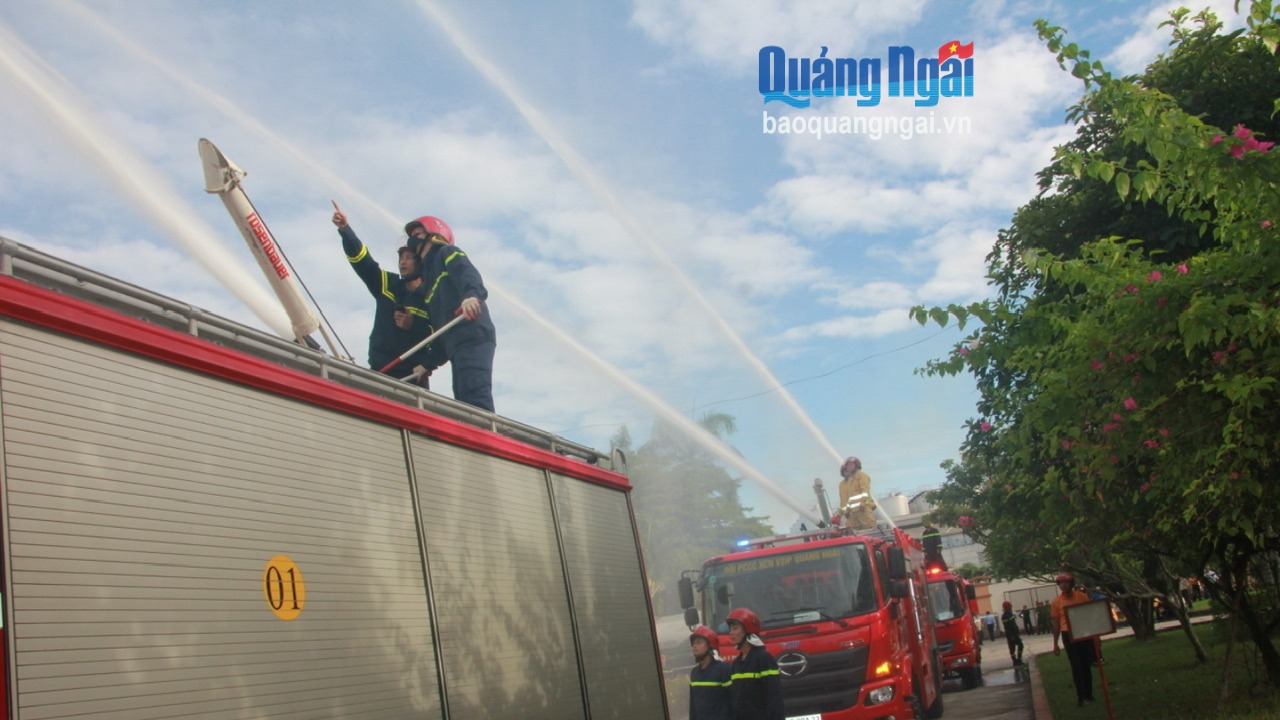 Diễn tập phương án chữa cháy và cứu nạn, cứu hộ trong khu công nghiệp