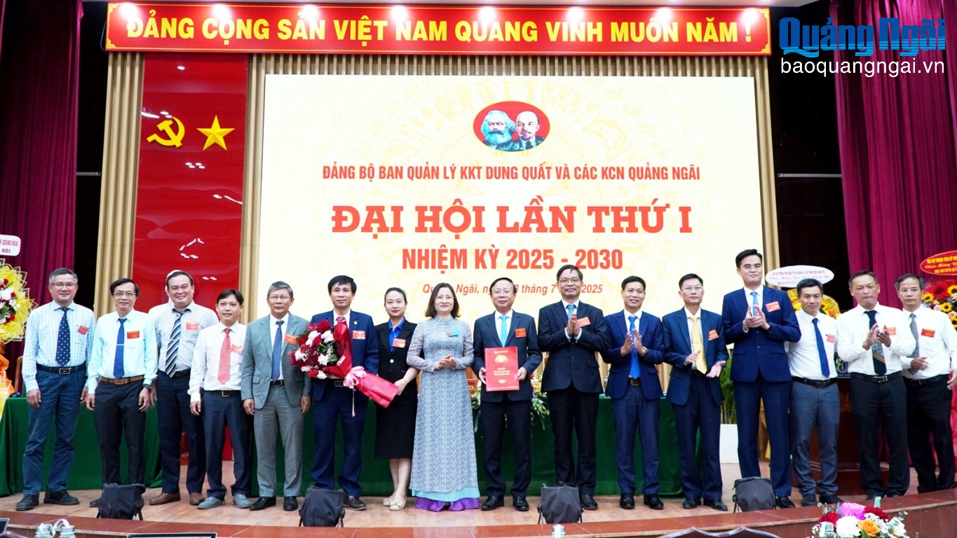 Xây dựng và phát triển các KKT, KCN theo hướng tổng hợp đa ngành, đa lĩnh vực