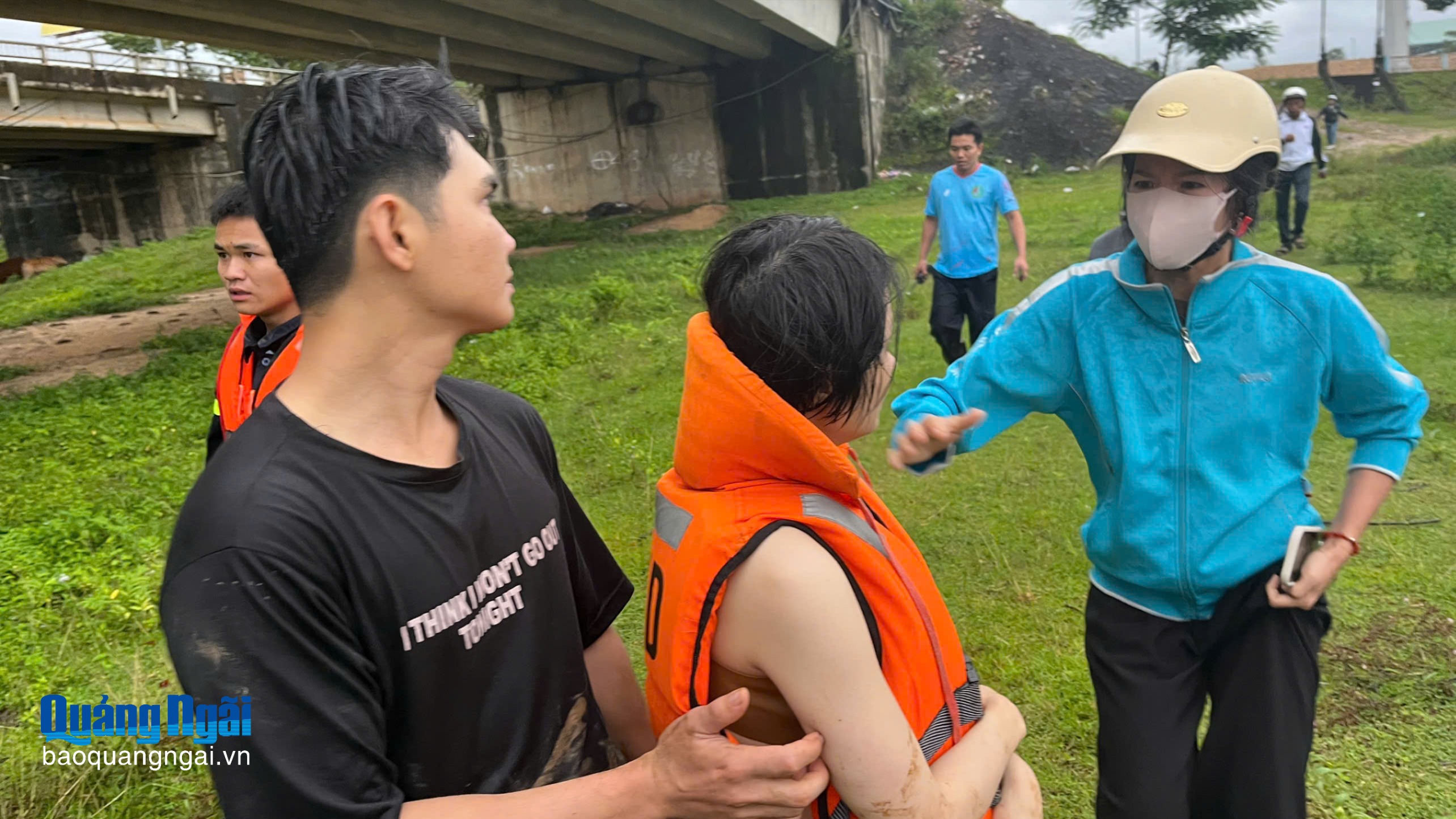 Kịp thời cứu sống 2 nạn nhân đuối nước tại sông Đăk Bla