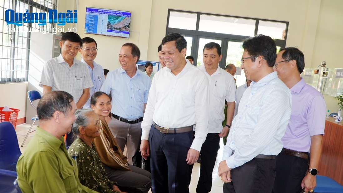 Phó Bí thư Tỉnh ủy, Chủ tịch HĐND tỉnh Nguyễn Đức Tuy làm việc tại 2 xã Vạn Tường, Đông Sơn