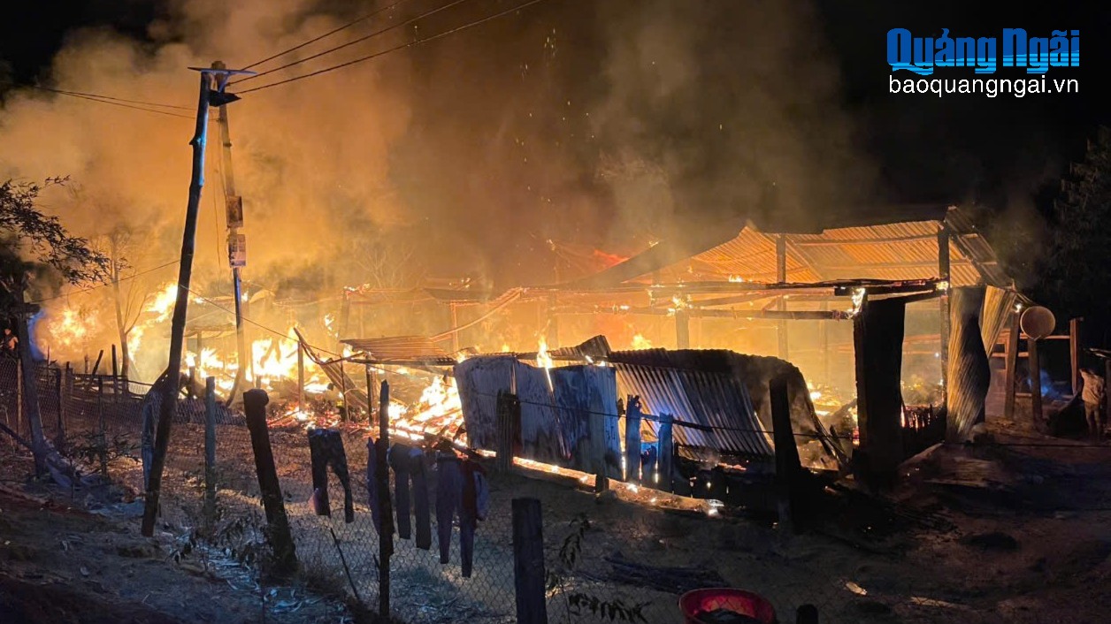 Cháy nhà tại xã Măng Bút, một người tử vong