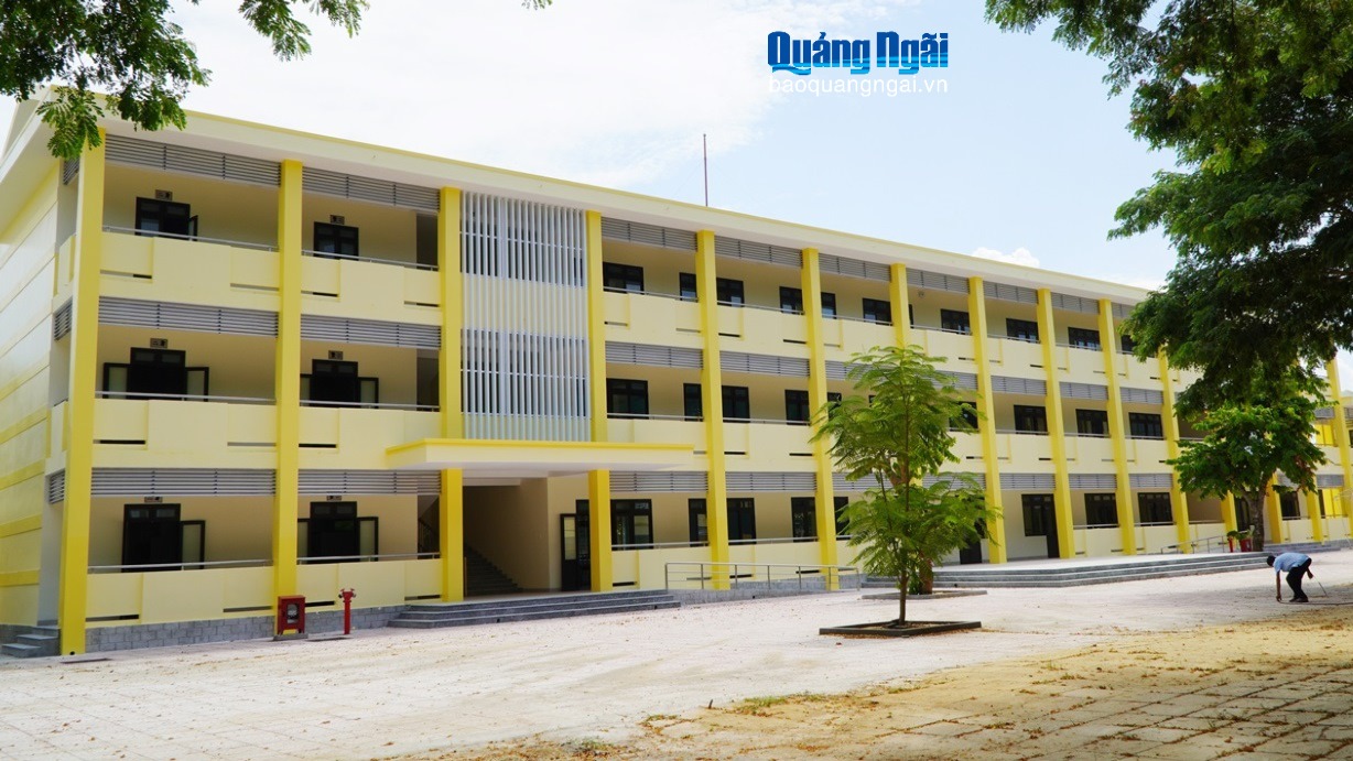 Đẩy nhanh tiến độ, đưa các công trình trường học vào sử dụng