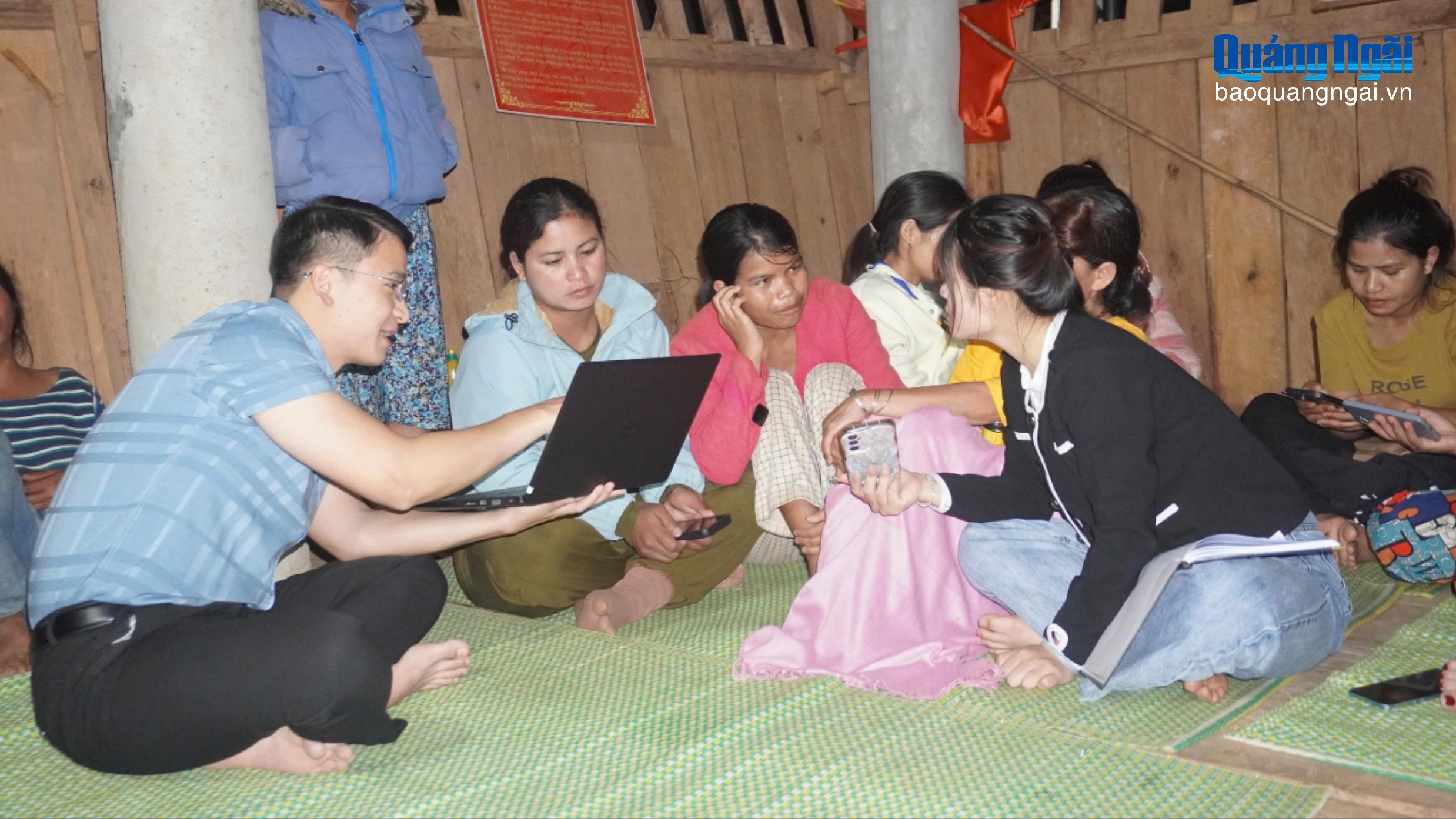 Xã vùng cao Tu Mơ Rông phát động Phong trào “Bình dân học vụ số”