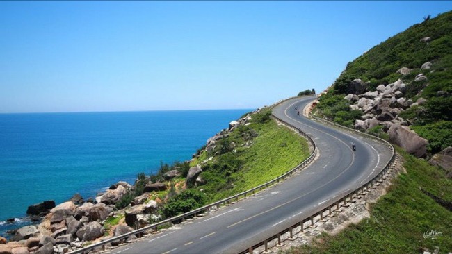 Thủ tướng chỉ đạo đẩy nhanh tiến độ xây dựng hệ thống đường bộ ven biển