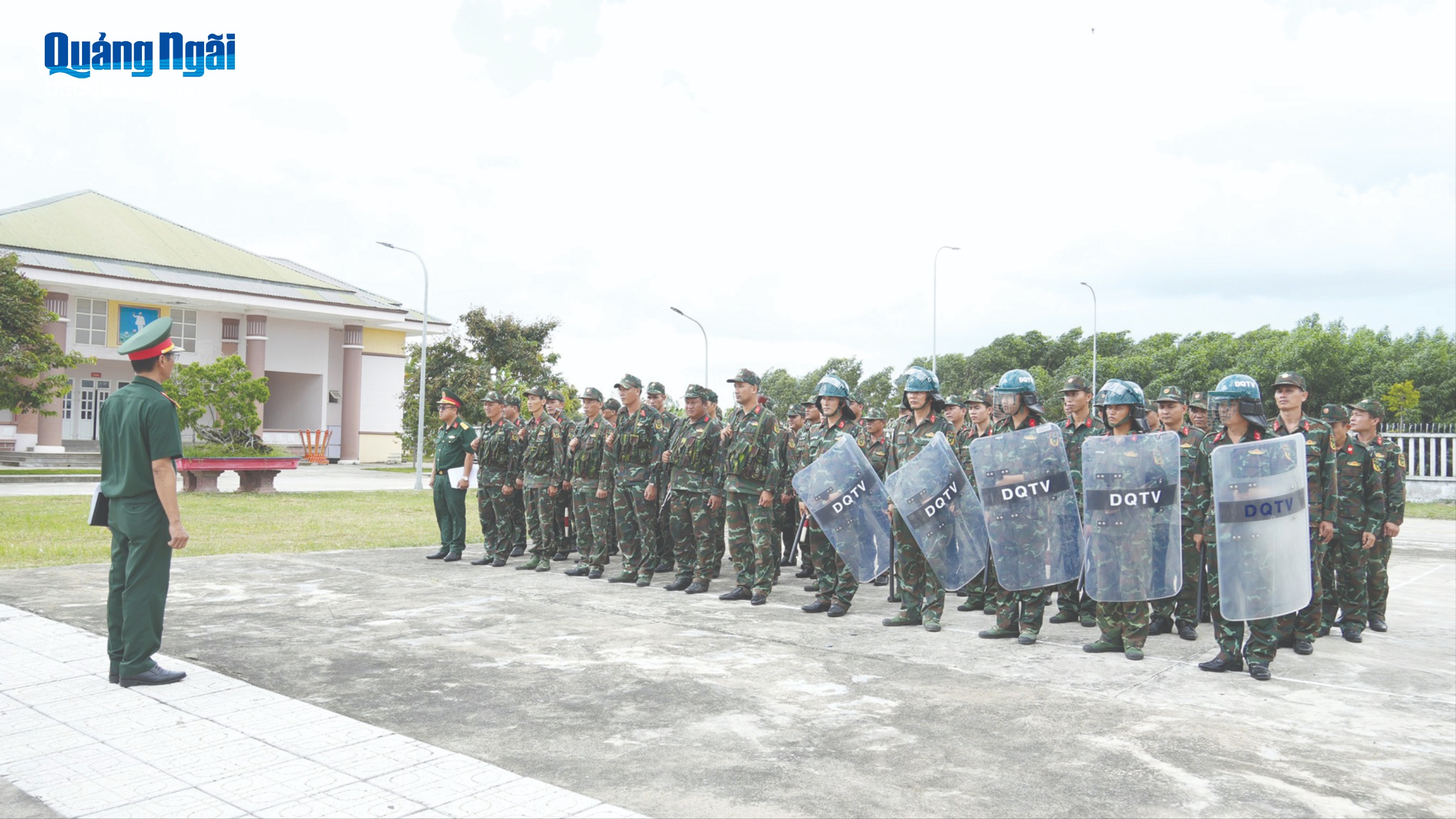 Sẵn sàng chiến đấu cao, không để bị động, bất ngờ