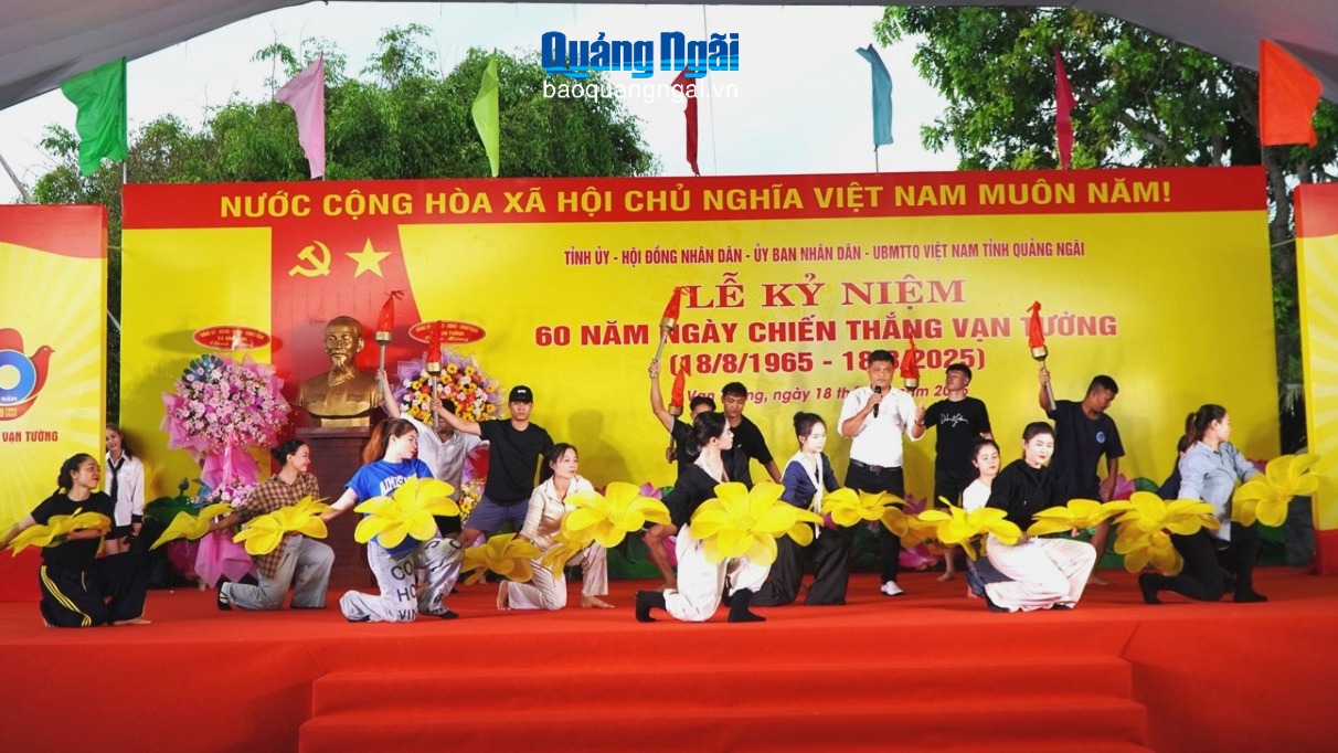 Tổng duyệt Chương trình Lễ kỷ niệm 60 năm Ngày chiến thắng Vạn Tường