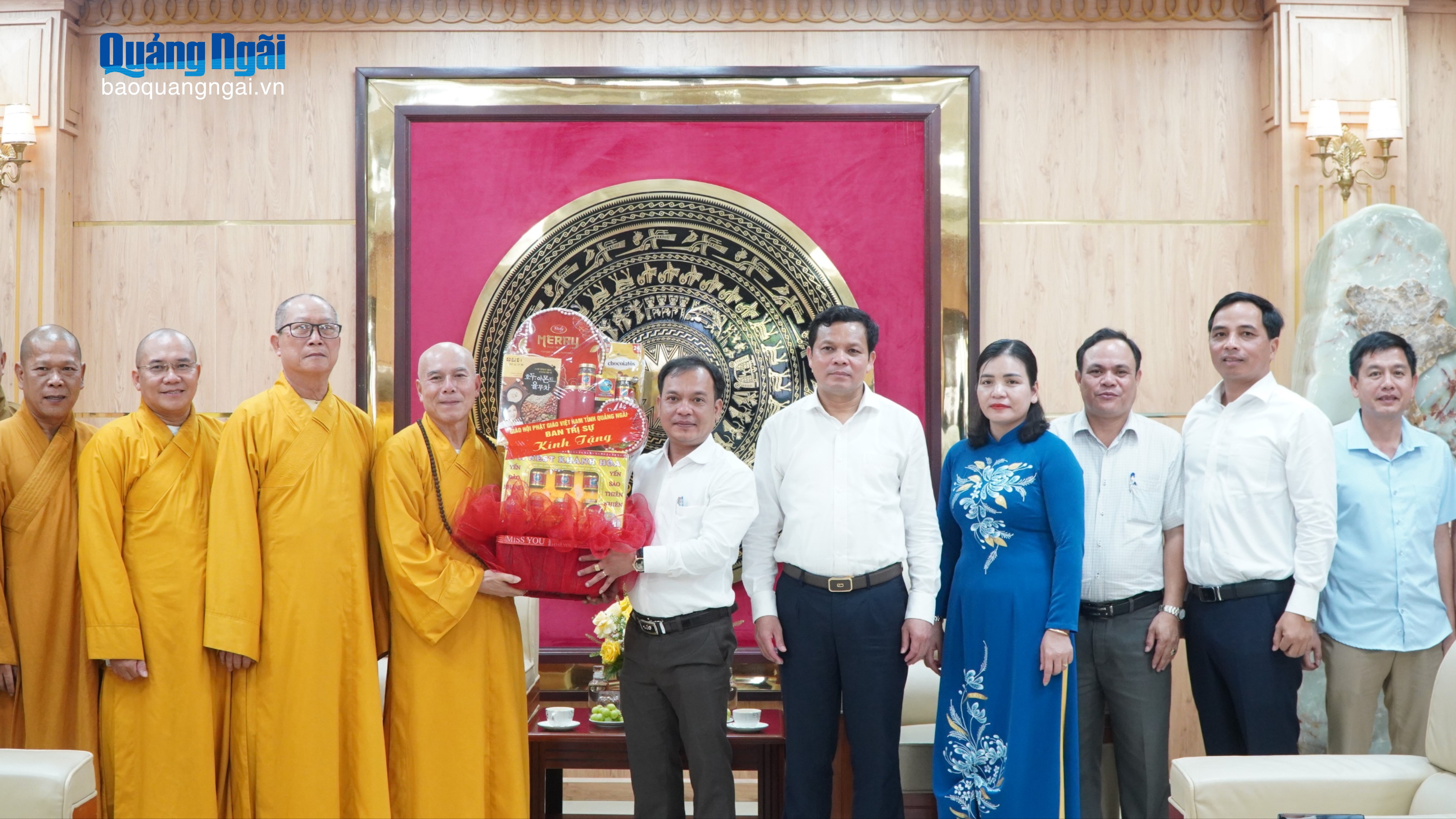 Thường trực Tỉnh ủy tiếp đoàn Thường trực Ban Trị sự Giáo hội Phật giáo Việt Nam tỉnh