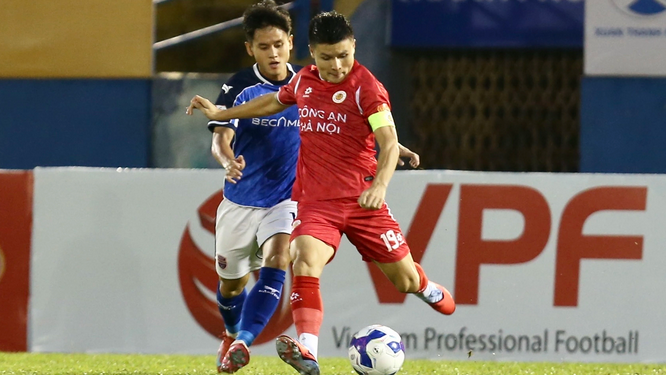 Quang Hải tỏa sáng giúp CAHN có trận thắng đầu tiên ở V-League 2025-2026
