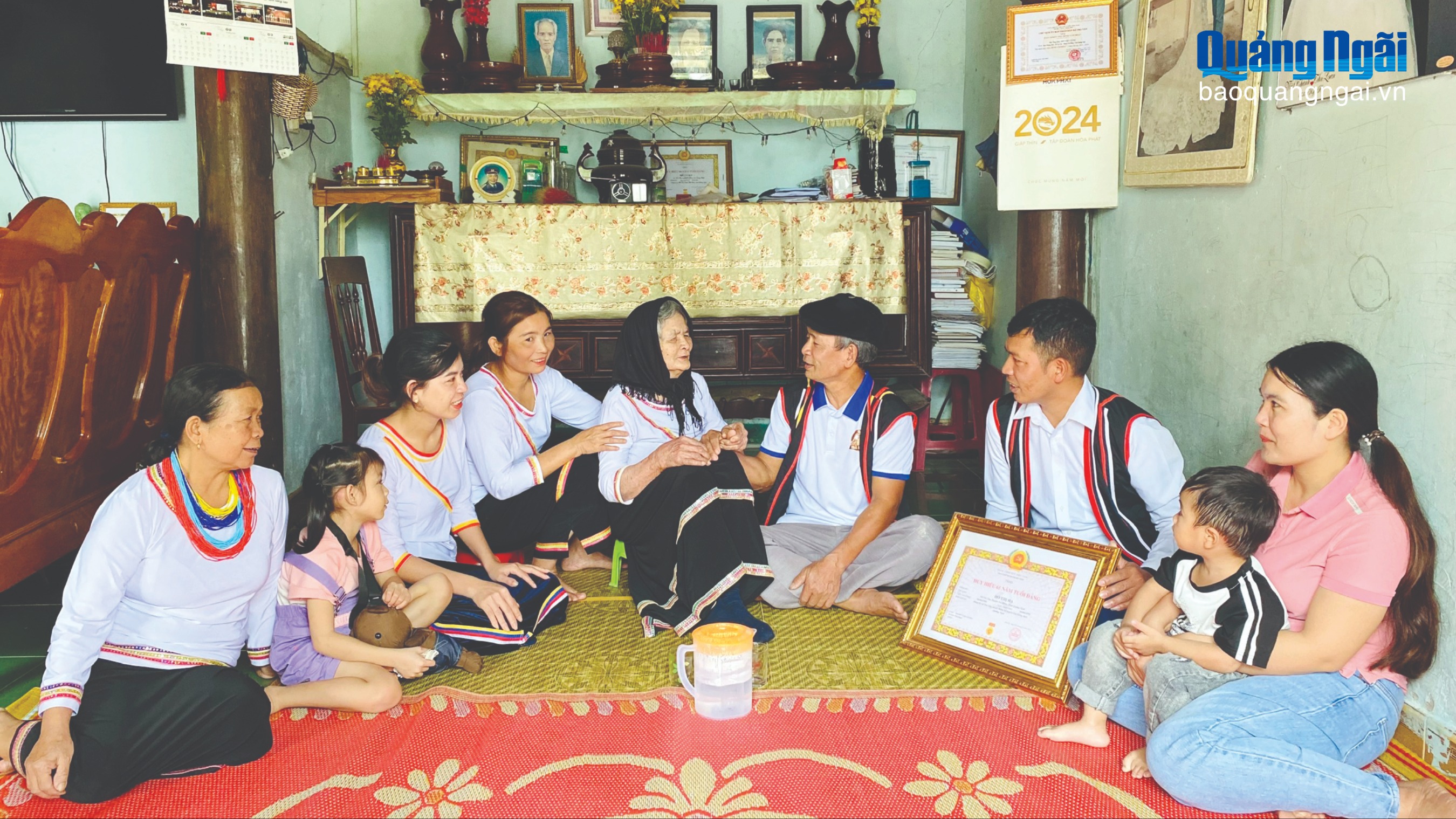 Bảo vệ nền tảng tư tưởng của Đảng: Nhìn từ truyền thống gia đình