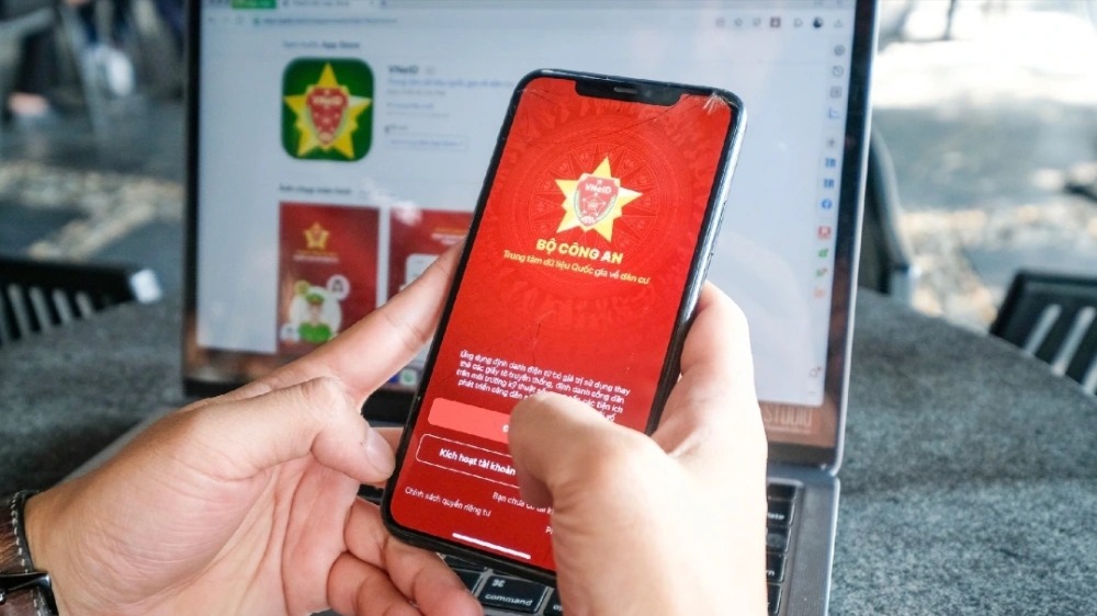 Thúc đẩy triển khai các giải pháp công nghệ phục vụ người dân, doanh nghiệp gắn với dữ liệu dân cư, định danh, xác thực điện tử