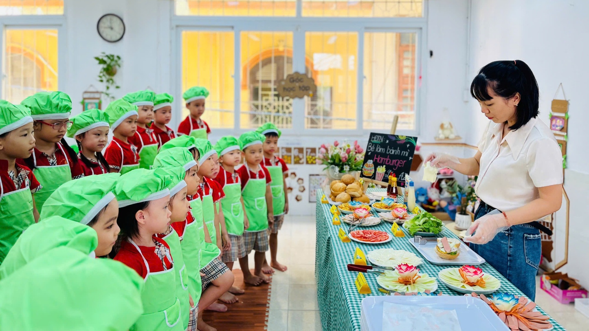 Đề xuất quy định bổ nhiệm, xếp lương đối với giáo viên mầm non, tiểu học