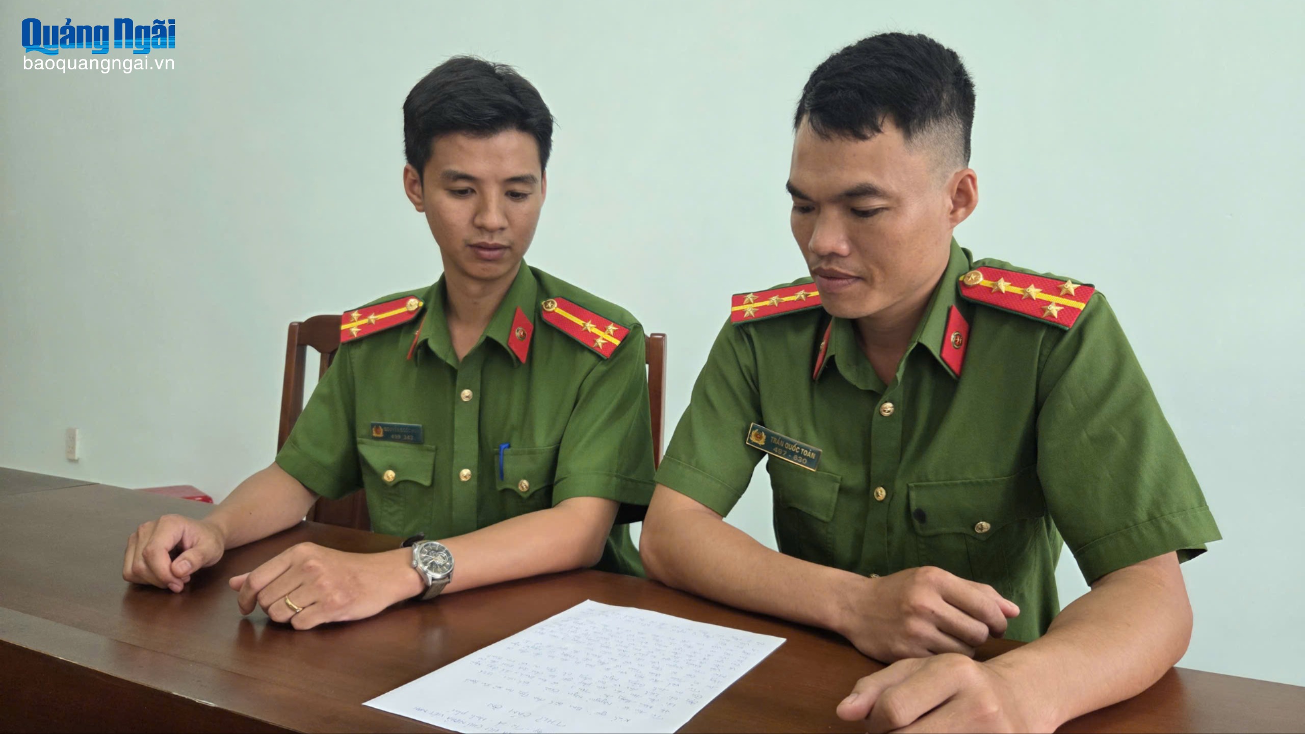 Người dân viết thư cảm ơn Công an xã Kon Braih