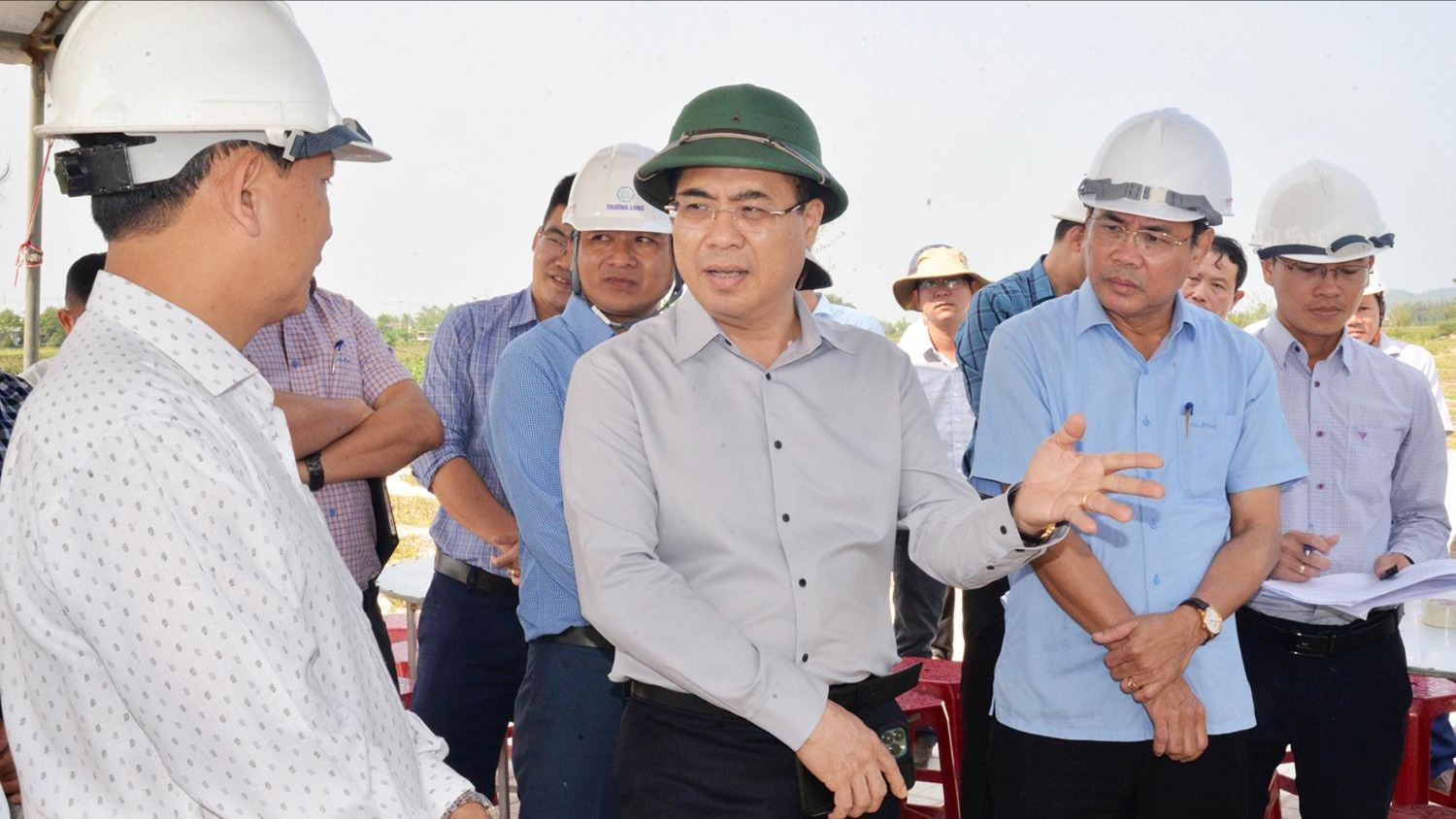 Tập trung tháo gỡ vướng mắc cho các dự án tồn đọng kéo dài