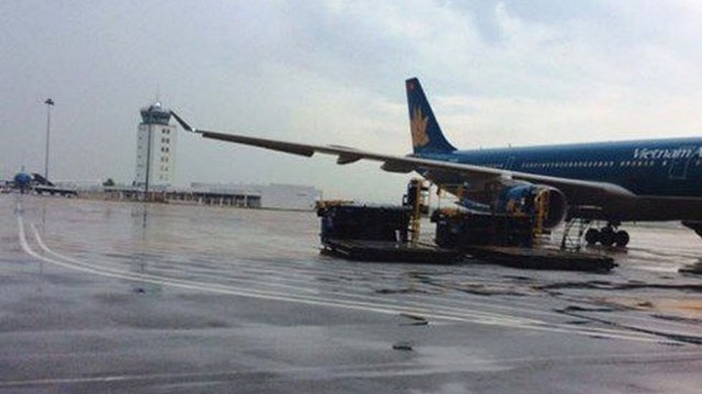 Tạm đóng cửa 4 sân bay do bão số 10 Bualoi