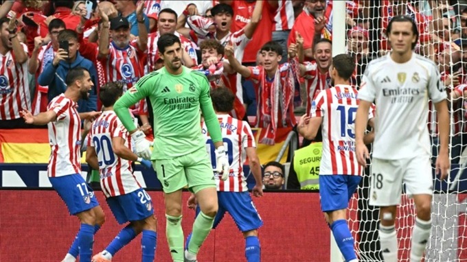 Real Madrid thảm bại 2 - 5 trước Atletico Madrid