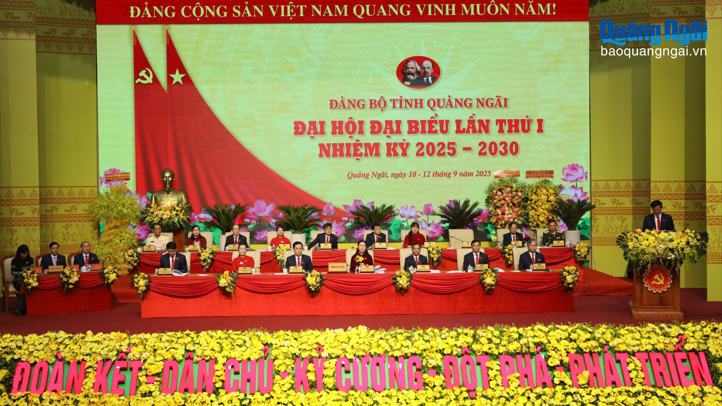 Hướng đến Đại hội XIV của Đảng: Giữ vững mặt trận tư tưởng