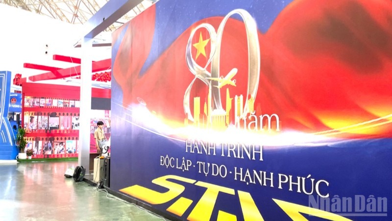 Kéo dài thời gian Triển lãm Thành tựu Đất nước đến hết ngày 15/9/2025