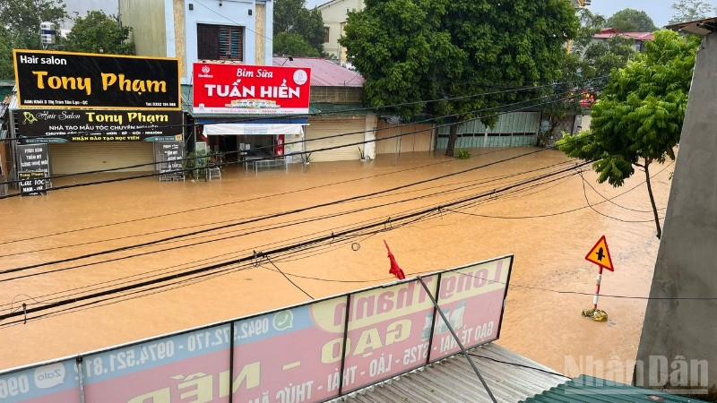 Bộ Y tế cảnh báo nguy cơ dịch bệnh từ mưa lũ dữ dội sau bão số 10