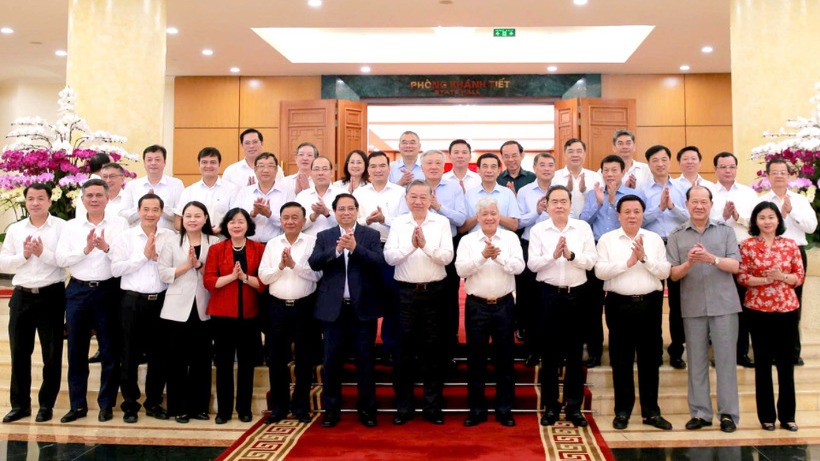 Bộ Chính trị cho ý kiến về công tác chuẩn bị Đại hội Đảng bộ Mặt trận Tổ quốc, các đoàn thể Trung ương