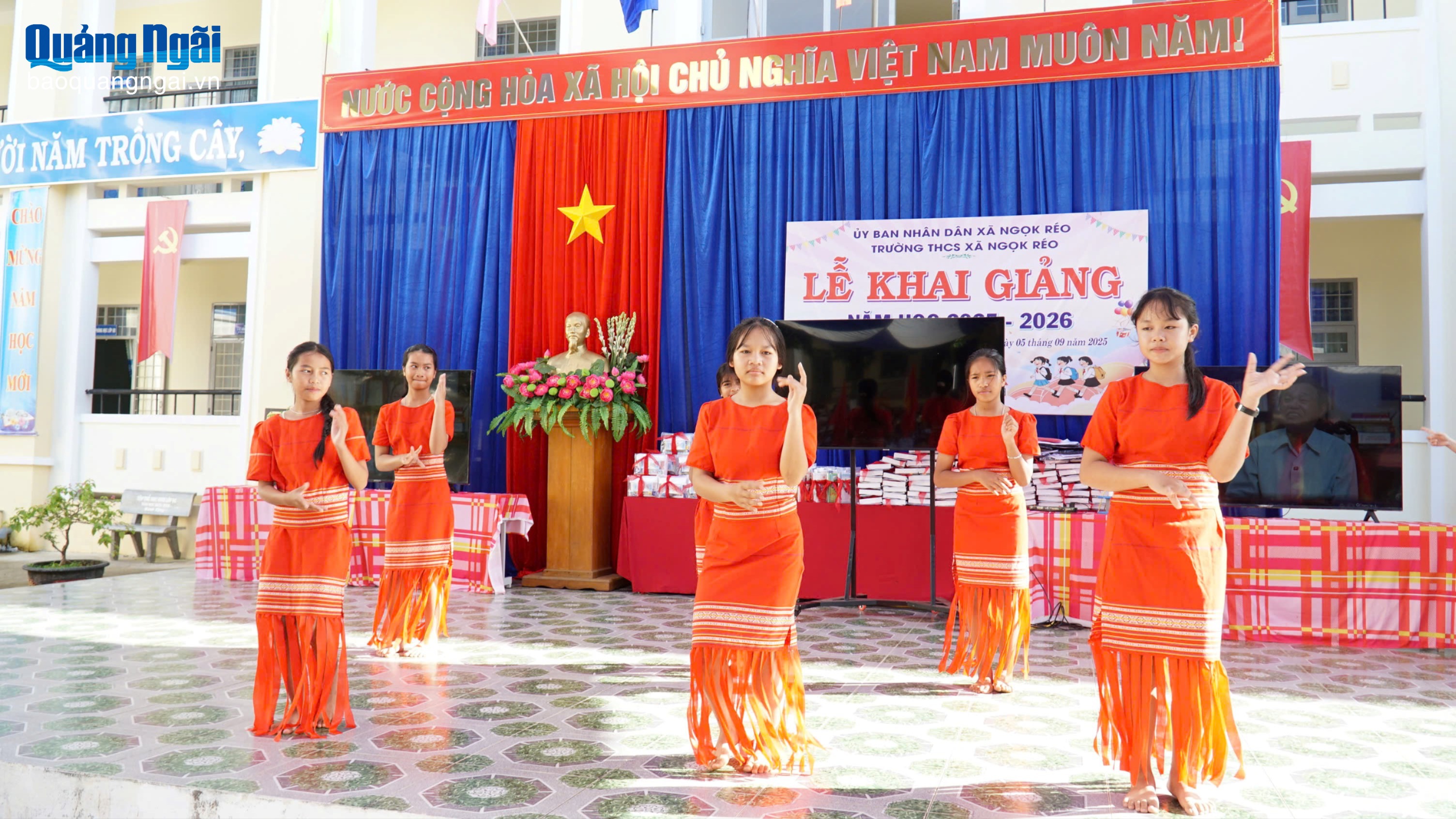 Nô nức ngày hội khai trường