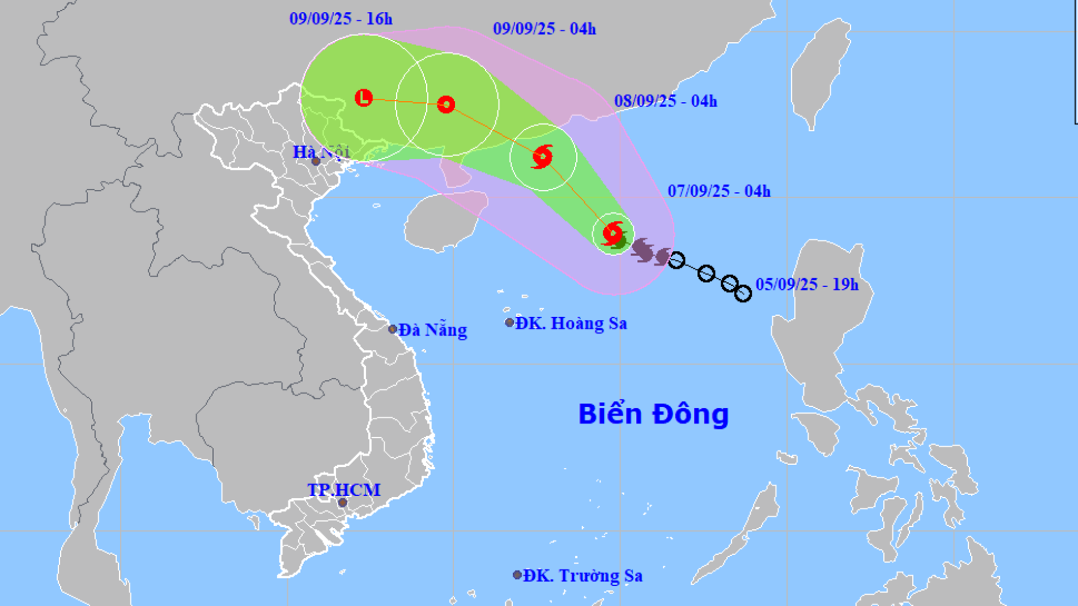 Bão số 7 tiếp tục mạnh lên