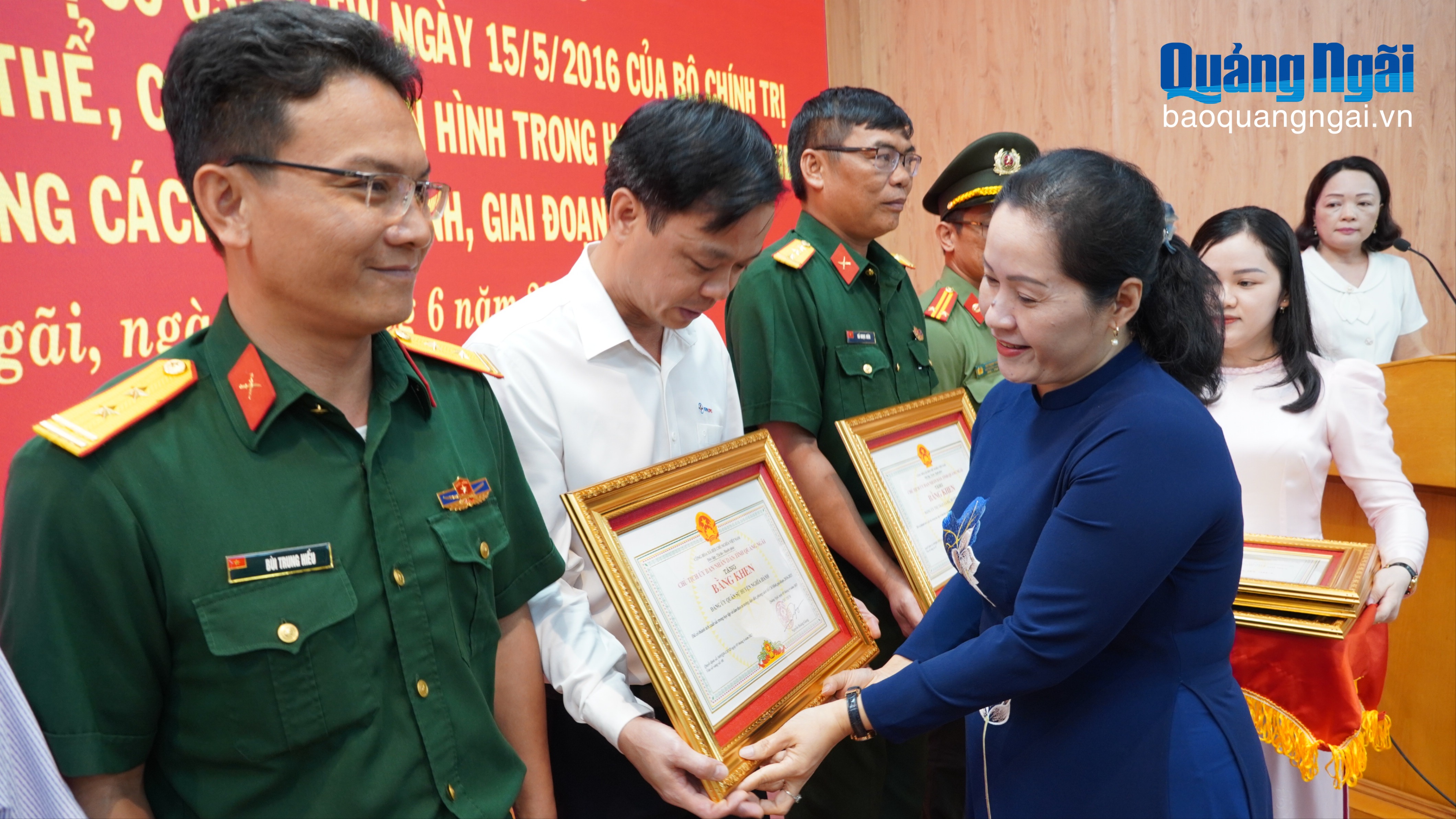 Củng cố niềm tin của nhân dân