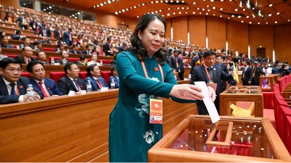 Có 20/180 Ủy viên Trung ương Đảng khóa XIV là nữ