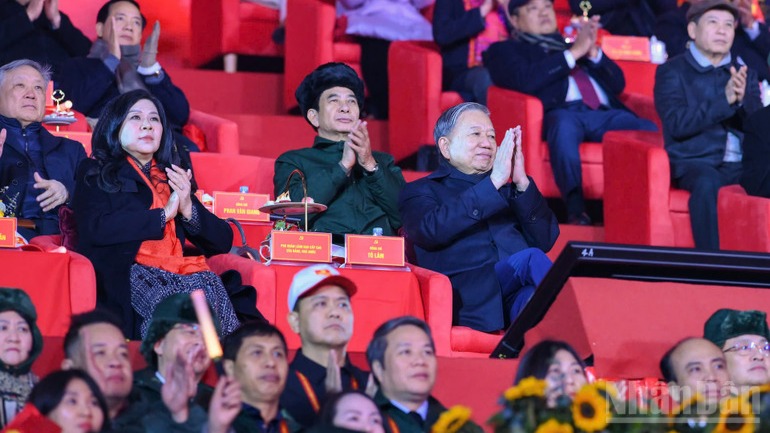 Tổng Bí thư Tô Lâm dự chương trình nghệ thuật đặc biệt 