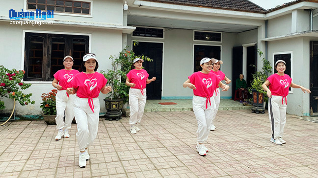 Sôi nổi phong trào dân vũ thể thao