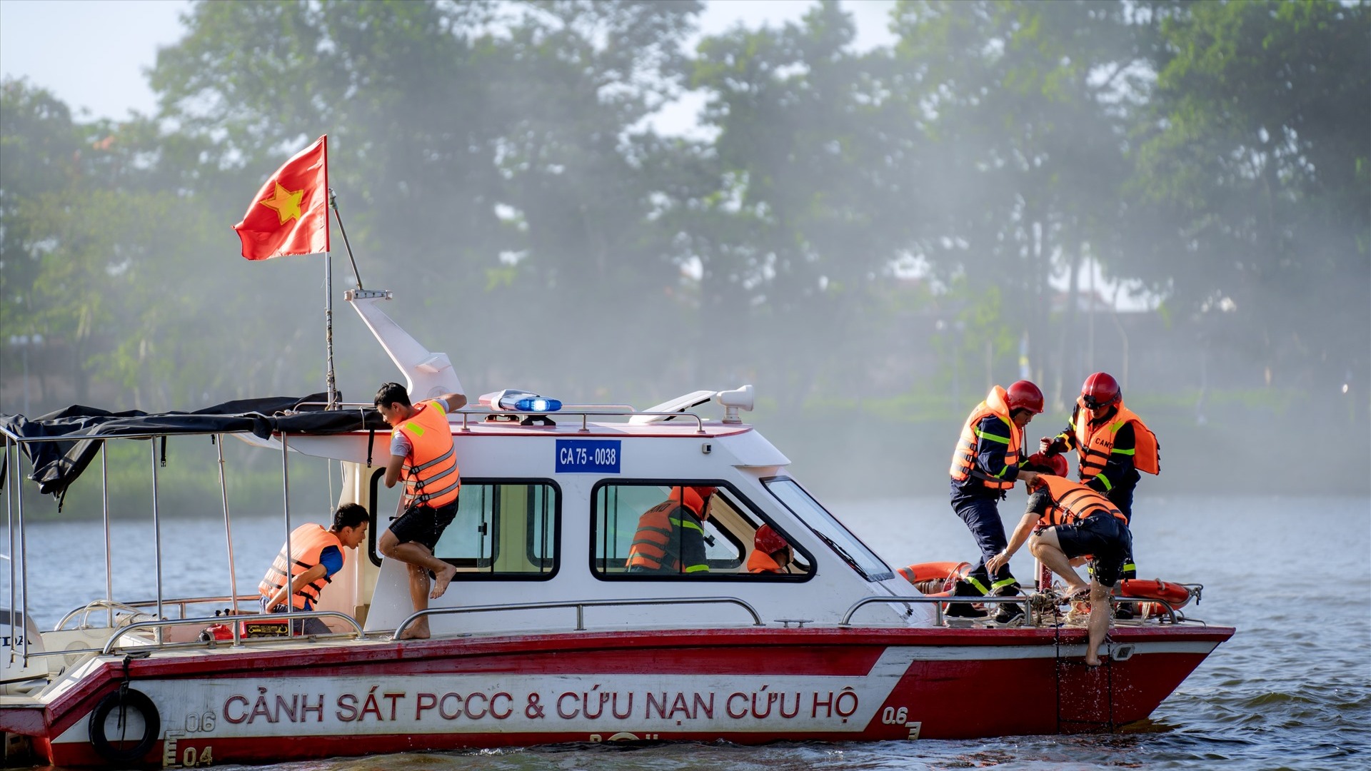 Ban hành phương án huy động tổng lực cứu nạn trên sông, vịnh