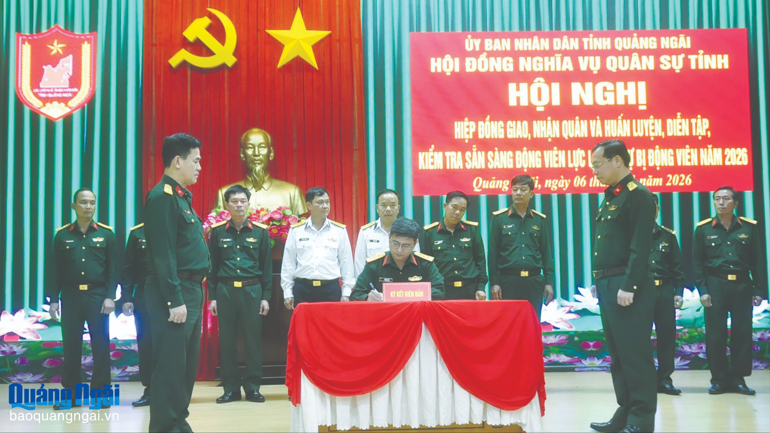 Tập trung hoàn thành công tác tuyển quân