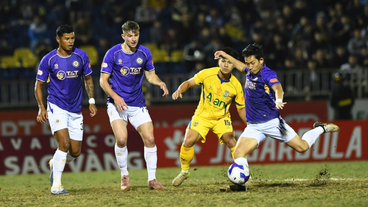 Vòng 12 V-League 2025 - 2026: Hai ứng viên vô địch giành chiến thắng