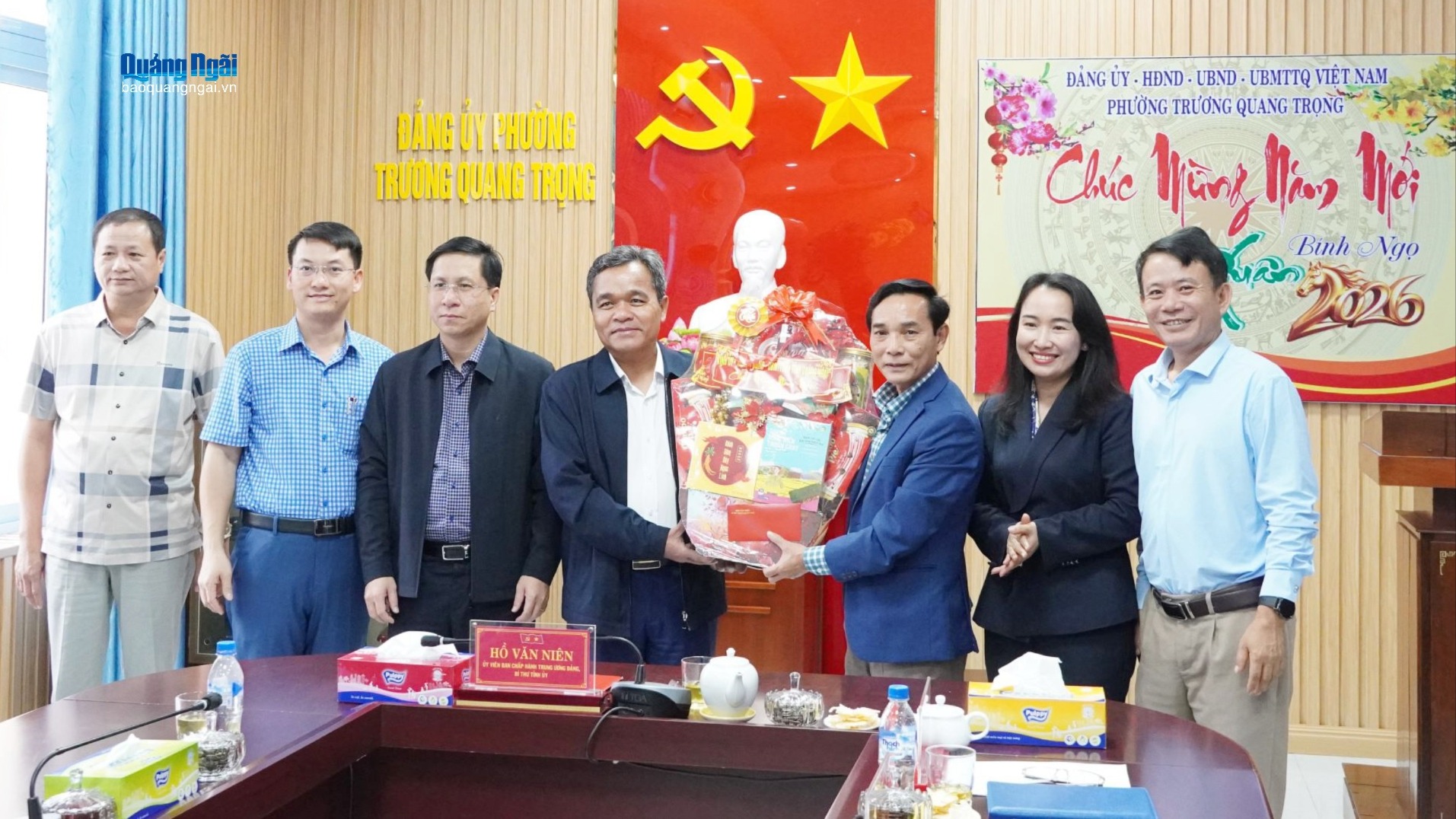 Bí thư Tỉnh ủy Hồ Văn Niên thăm, chúc Tết một số xã, phường