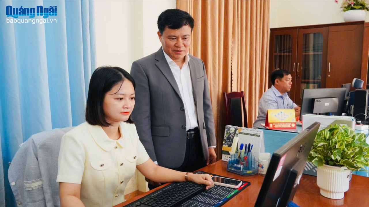 Khẩn trương, nghiêm túc làm việc ngay sau Tết