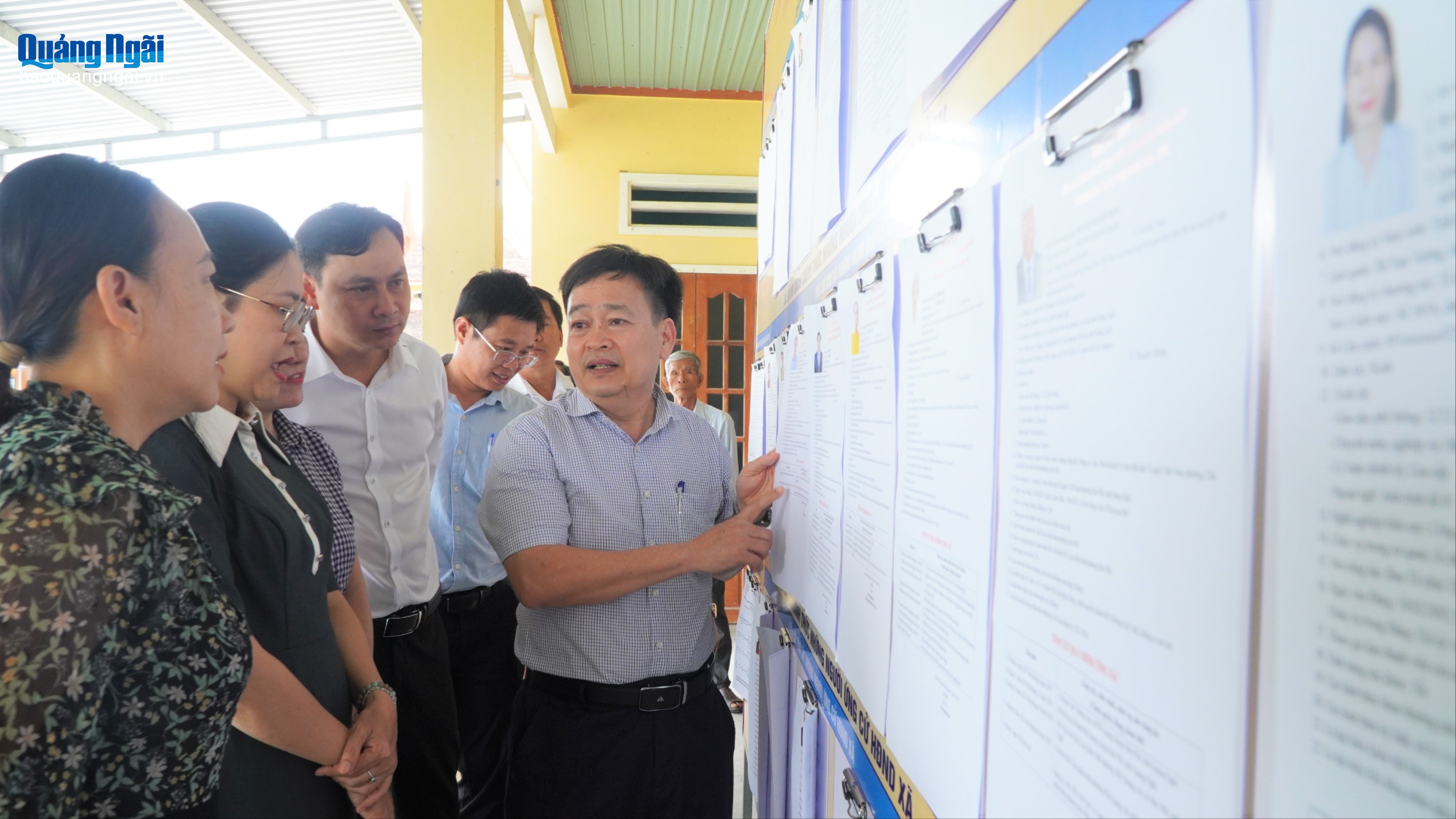 Phó Chủ tịch Thường trực HĐND tỉnh Nguyễn Cao Phúc kiểm tra công tác chuẩn bị bầu cử tại xã Khánh Cường