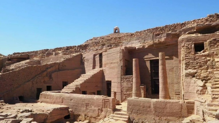 Ai Cập phát hiện nhóm lăng mộ đá thời Cổ Vương quốc