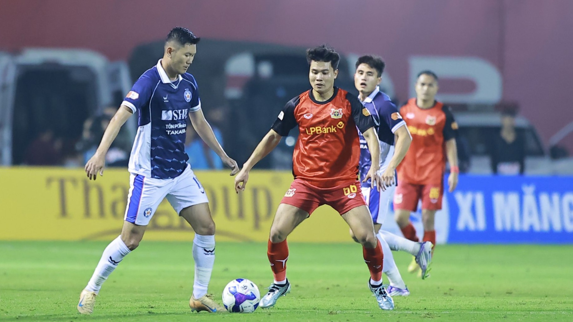 Vòng 16 V-League 2025 - 2026: Chờ những trận đại chiến