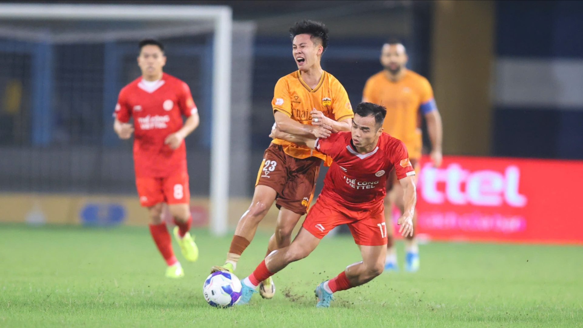 V-League 2025 - 2026: SHB Đà Nẵng xuống cuối bảng xếp hạng