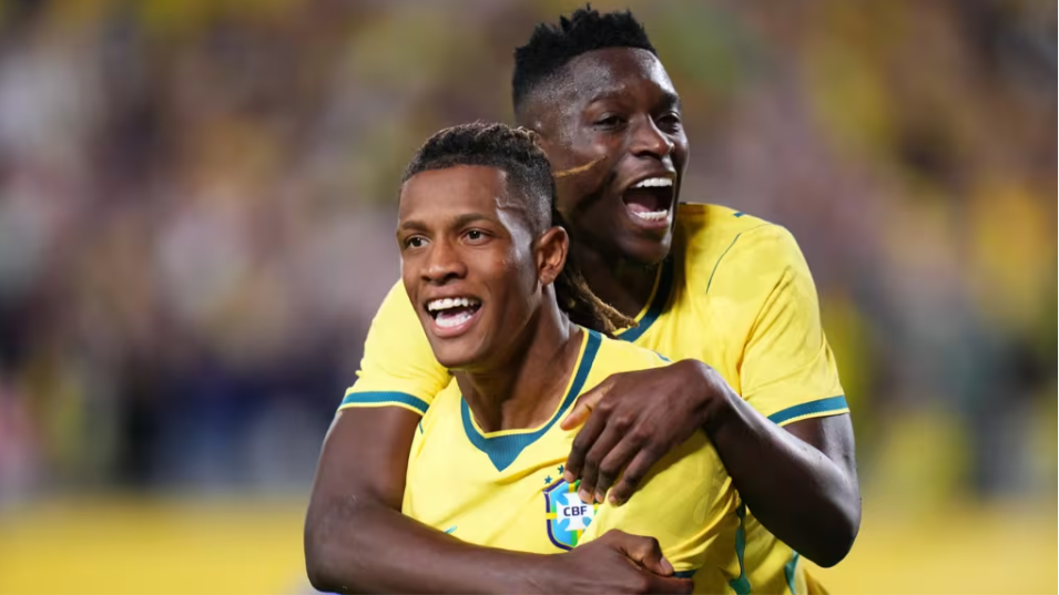 “Cơn đau đầu dễ chịu” của Carlo Ancelotti