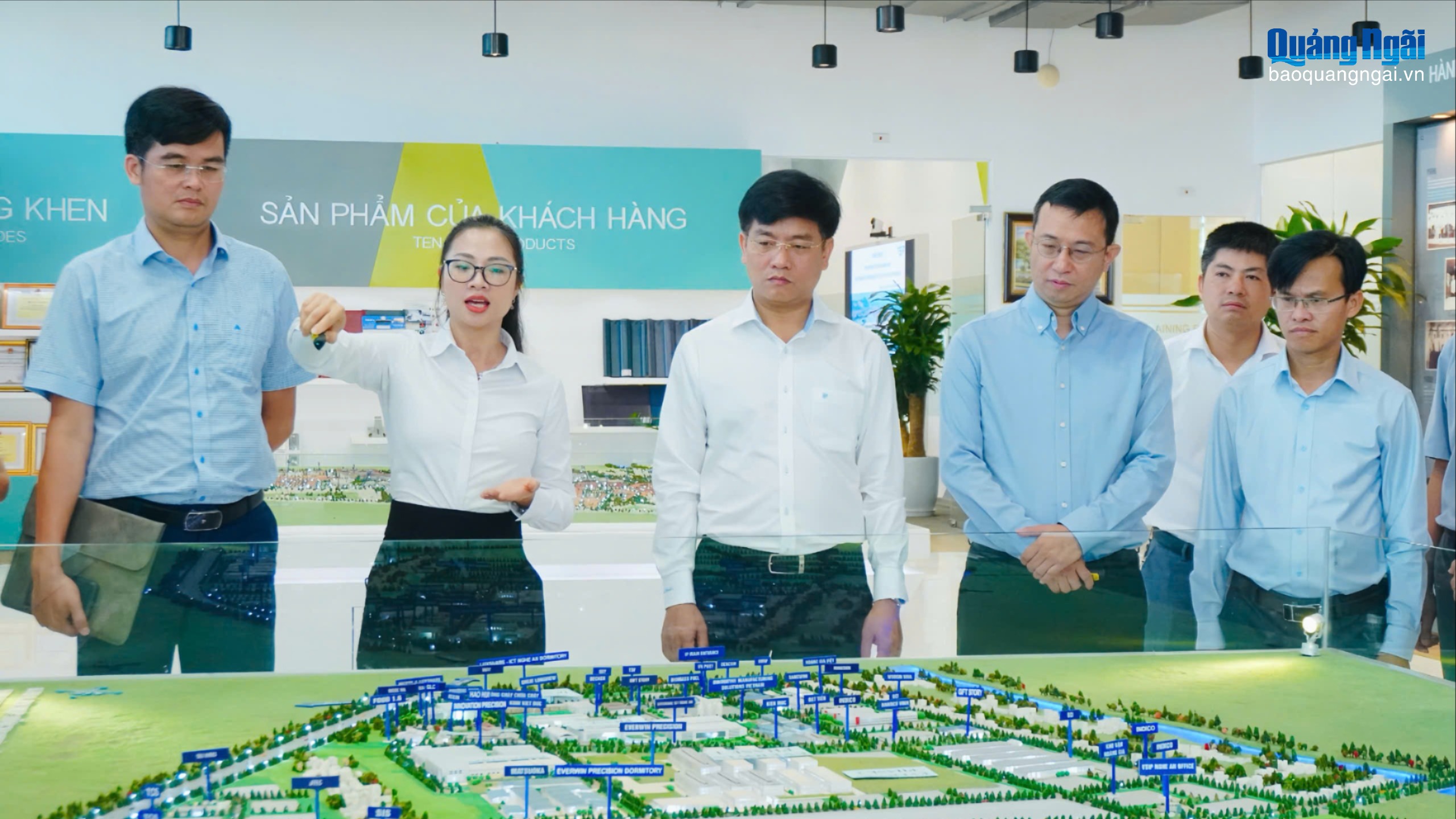 Quảng Ngãi và Nghệ An trao đổi kinh nghiệm phát triển khu công nghiệp