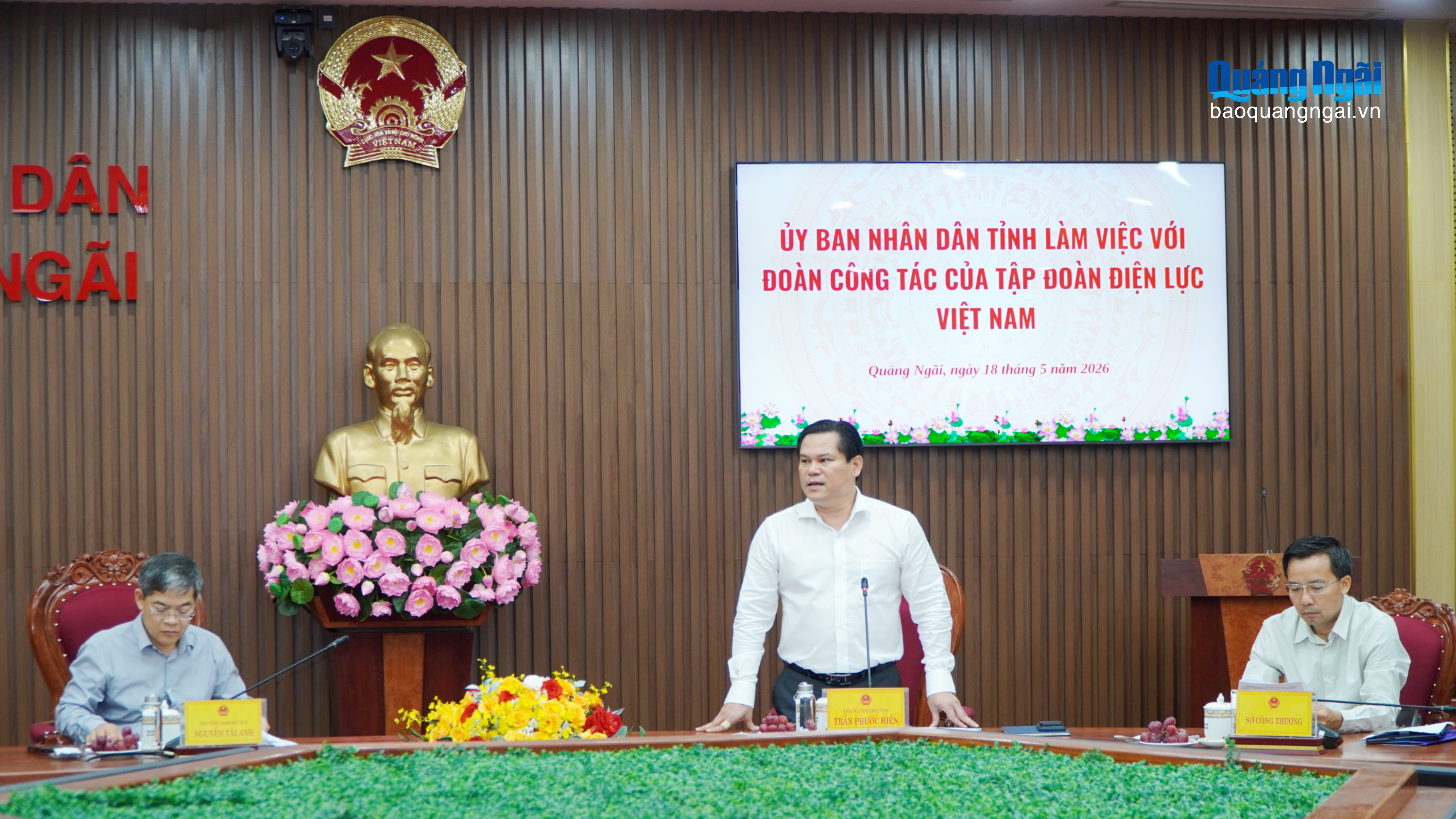 Lãnh đạo tỉnh làm việc với Tập đoàn Điện lực Việt Nam