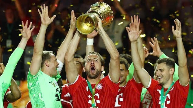 Harry Kane giành cúp đúp danh hiệu quốc nội Đức