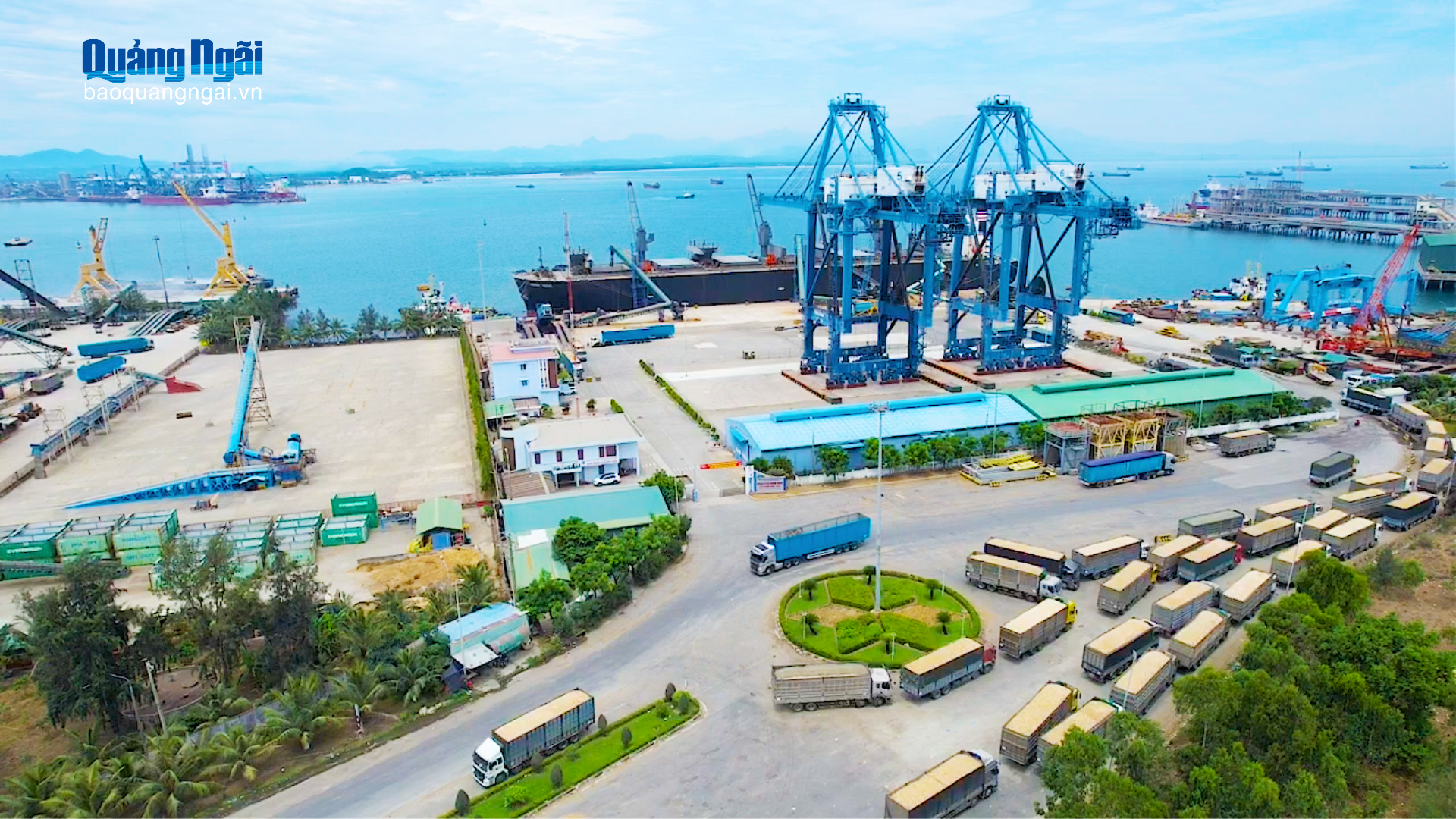 Công nghiệp tạo đà bứt phá tăng trưởng