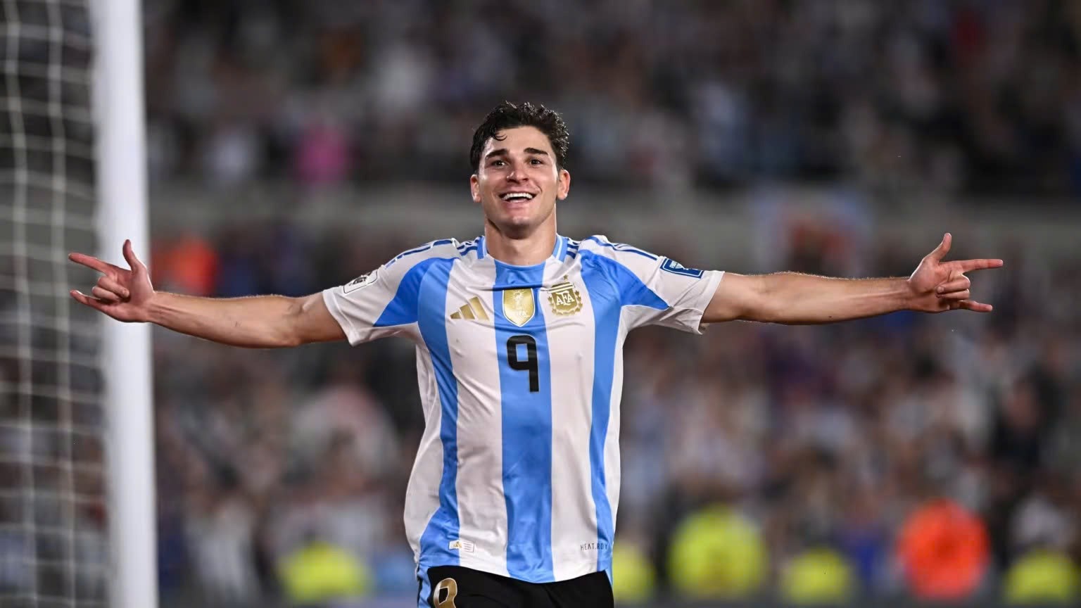 Julian Alvarez: Argentina luôn hướng tới chức vô địch
