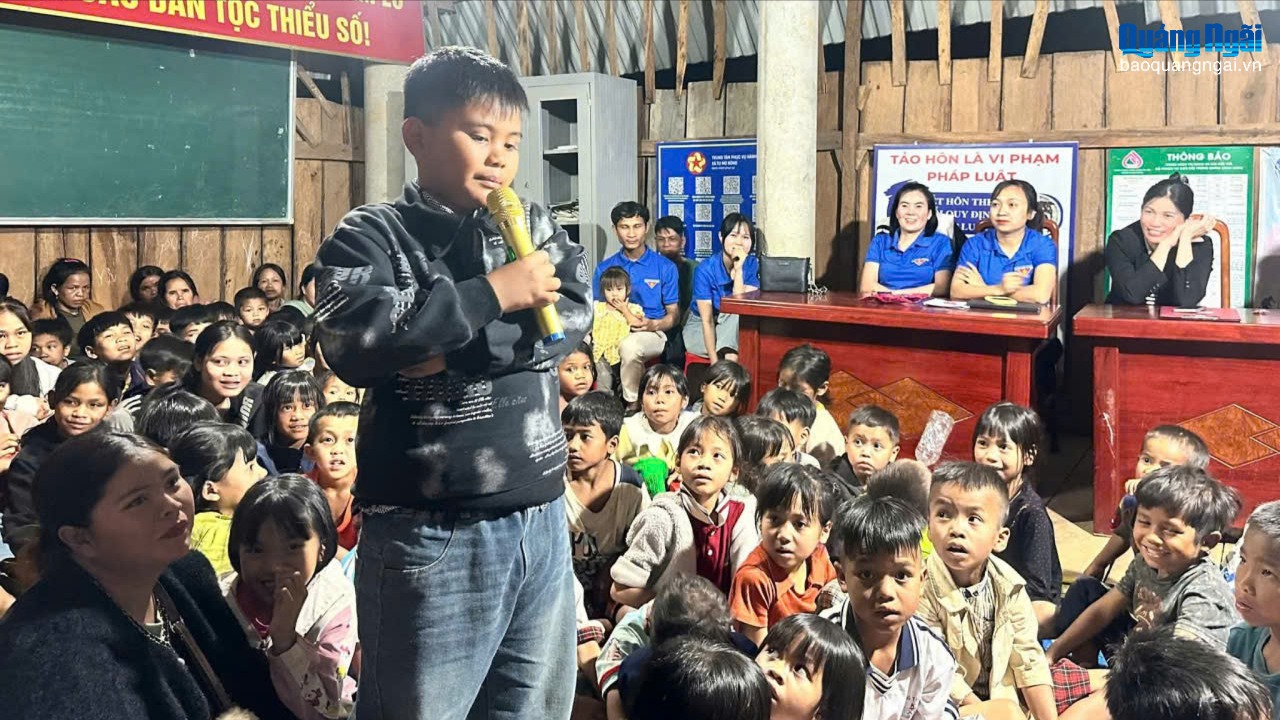 Nỗ lực duy trì sĩ số học sinh