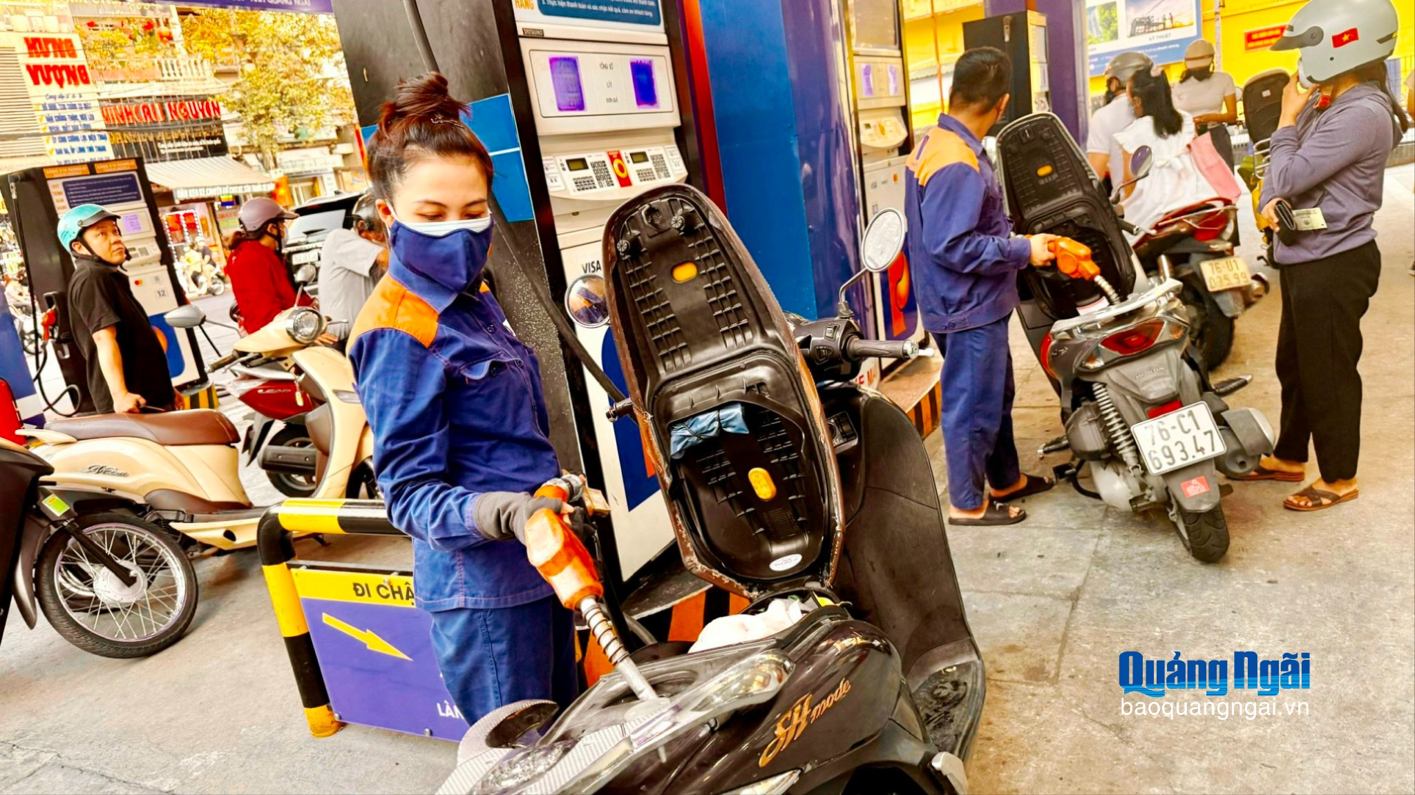 Quảng Ngãi thực hiện nghiêm lộ trình phân phối xăng E10