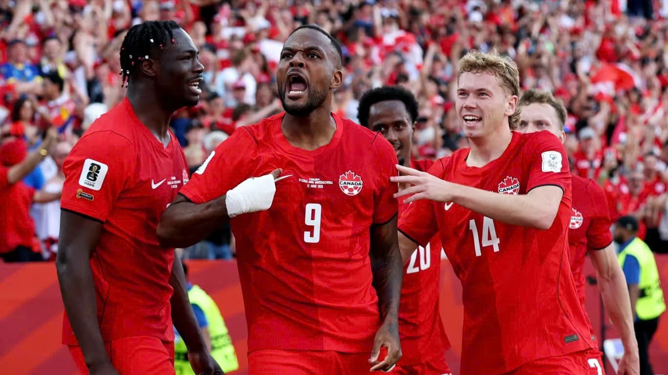 Tuyển Mỹ bùng nổ, Canada có điểm đầu tiên tại World Cup